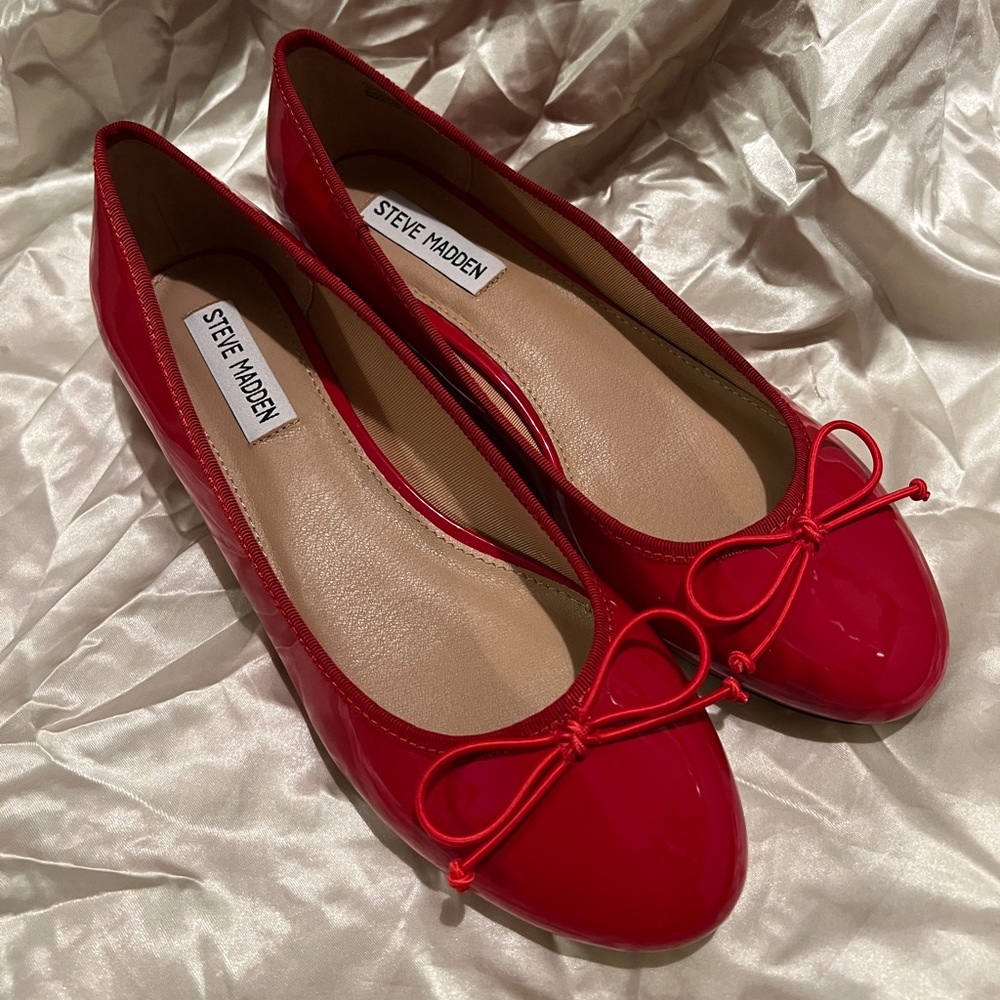 Steve Madden Cherish Red Ballet Flats New In Box Women’s 8.5